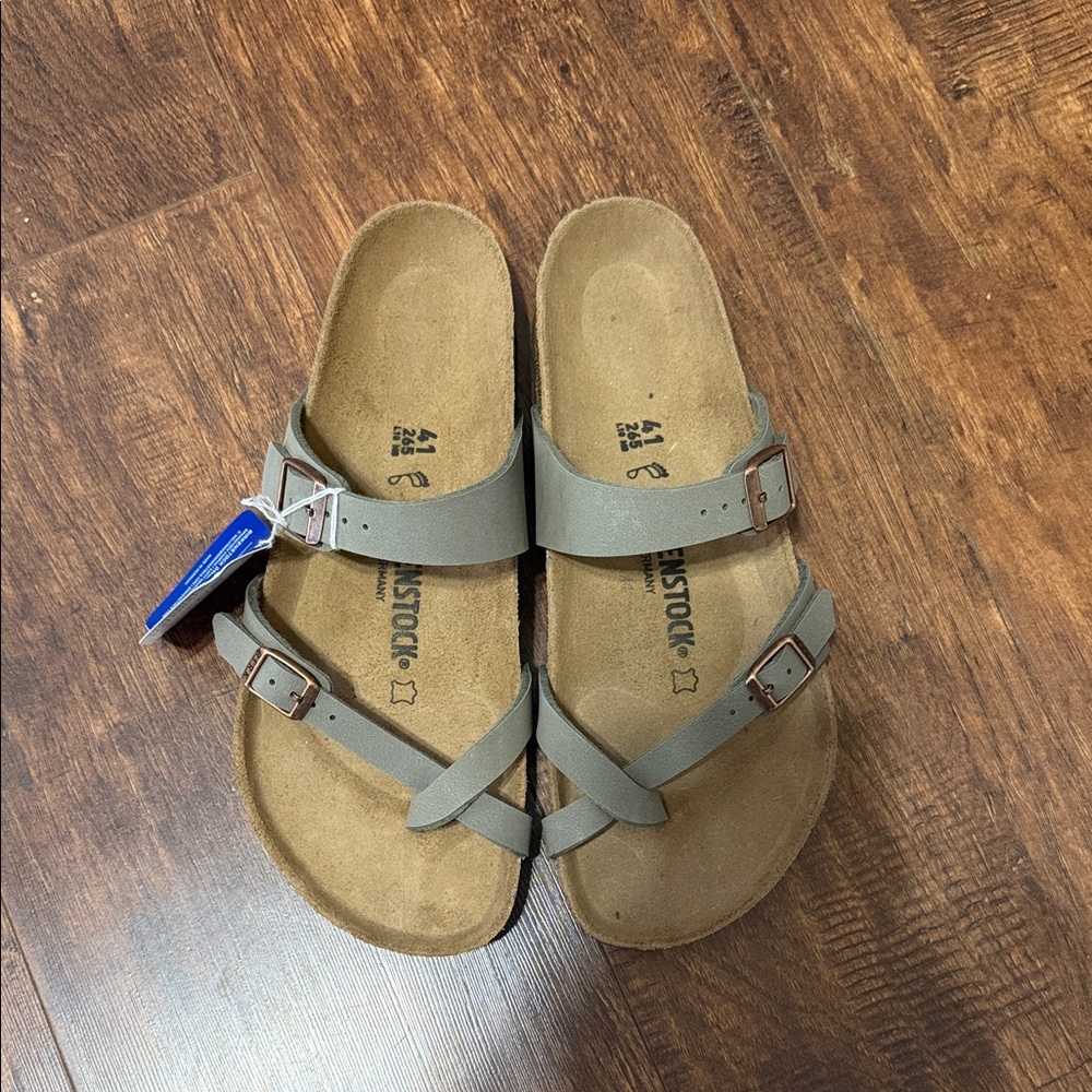 New Birkenstock Woman’s Sandals - Light Brown/Sage